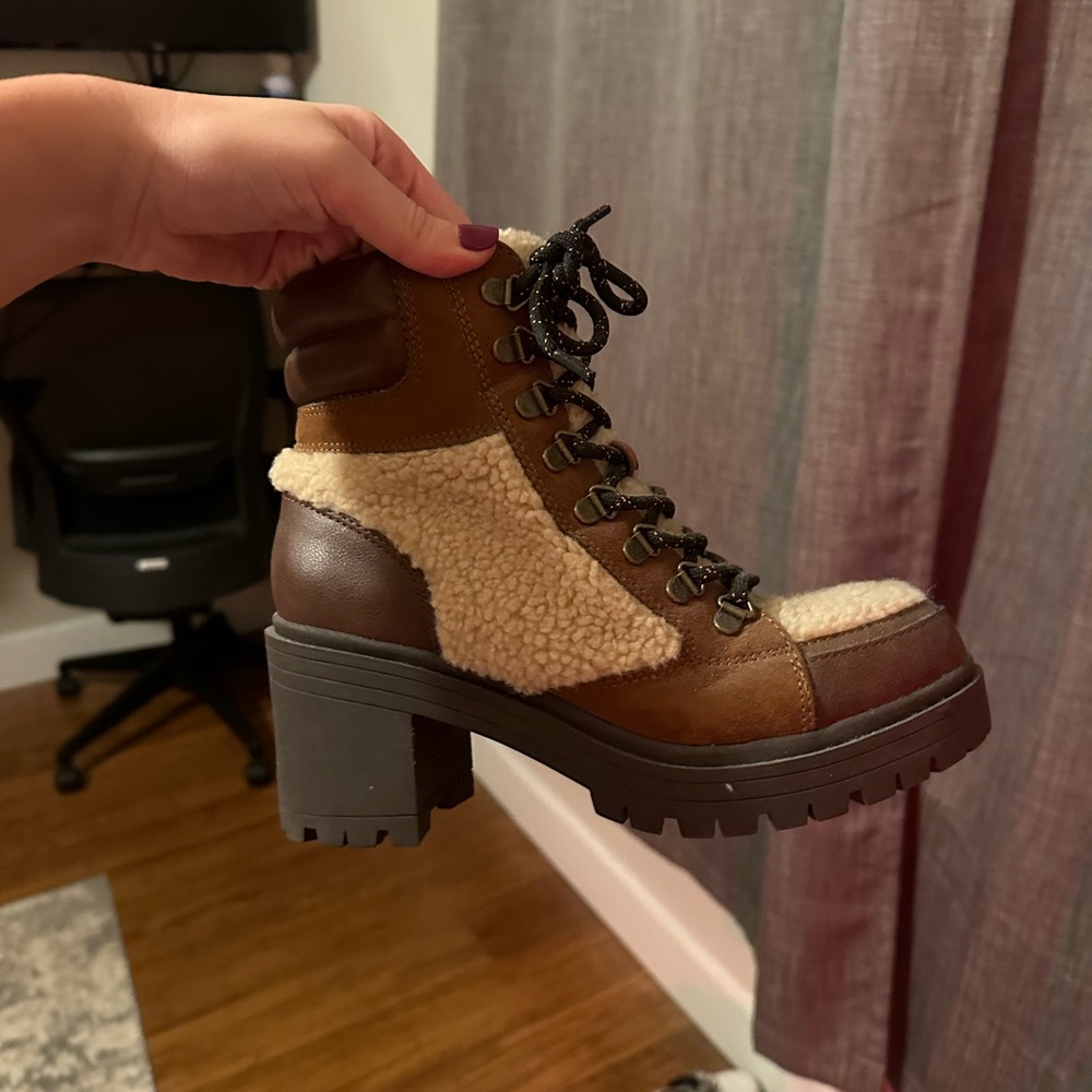 Sun & Stone shearling brown booties, size 8